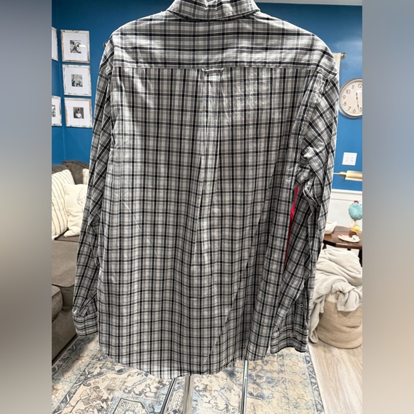 IZOD - Picture 2 of 3